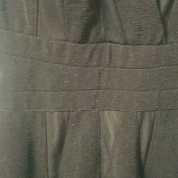 V Neck Little Black Dress - Picture 4 of 8